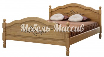 Кровать Лама из массива дерева