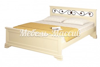 Кровать Лира с ковкой из массива дерева