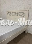 Кровать Леруа из массива дерева